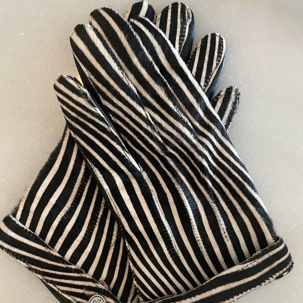 Club Monaco Zebra Print Winter Leather Gloves